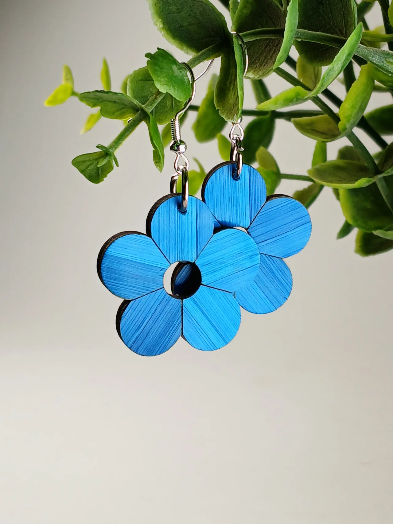Bijou Marguerite en marqueterie