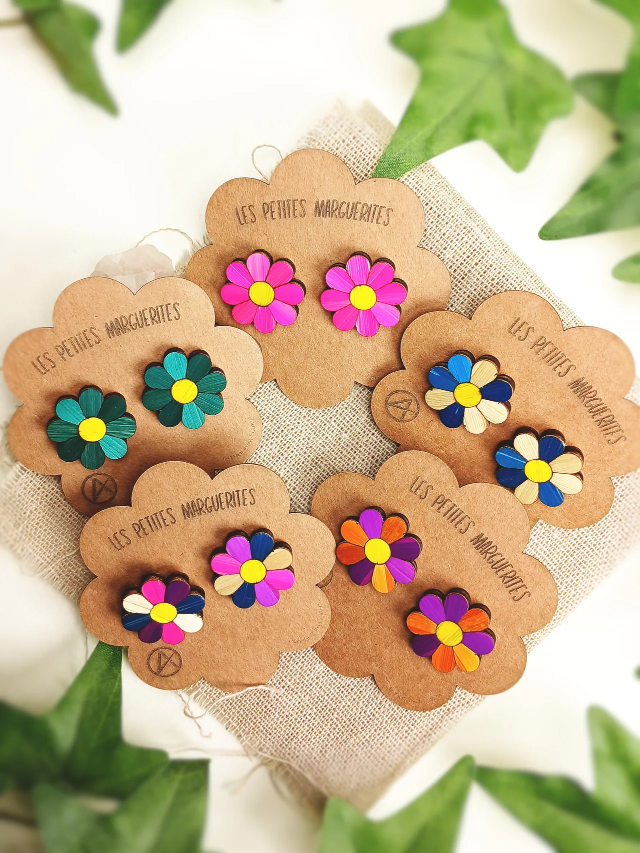 Petite boucle d’oreille Marguerite