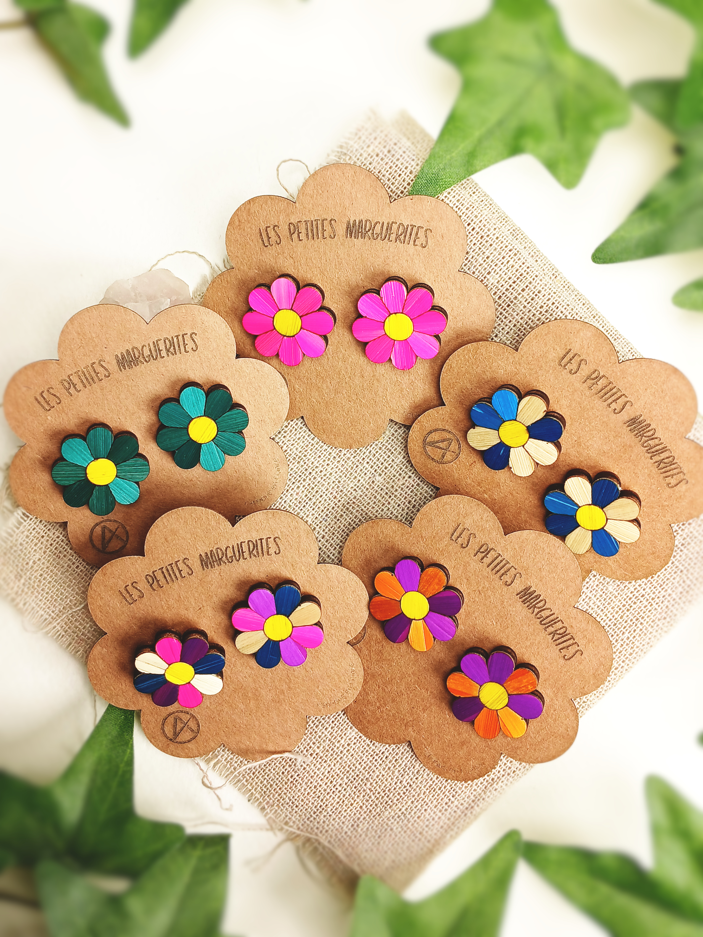 Petite boucle d’oreille Marguerite